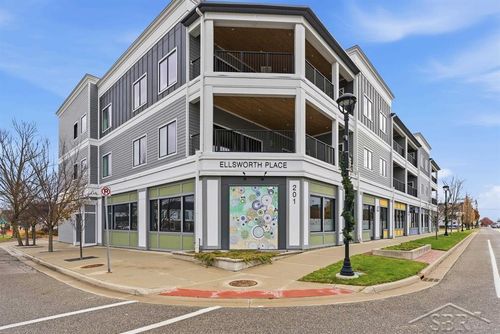 201 E Ellsworth St, Midland, MI, 48640-5108 | Card Image