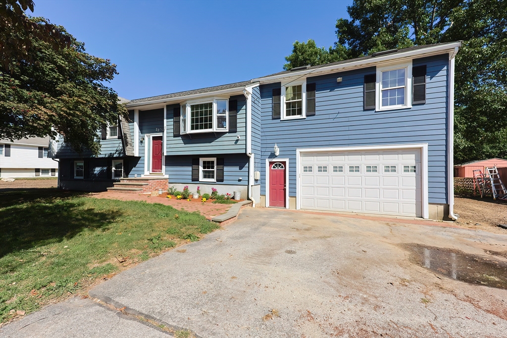 Crimson Rd, Billerica, MA 01821