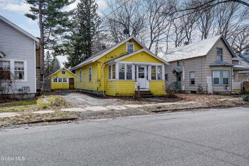 10 Franklin St, Gloversville, NY, 12078-1724 | Card Image