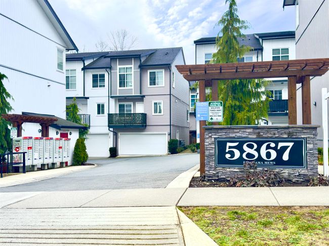 30 - 5867 129 Street, Townhouse with 4 bedrooms, 3 bathrooms and 2 parking in Surrey BC | Image 1