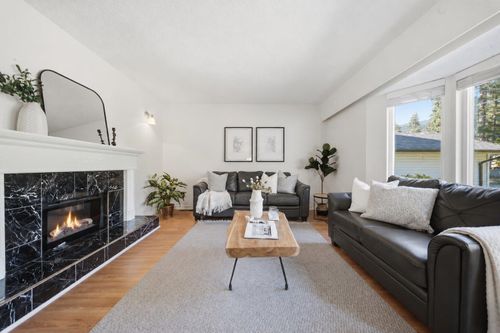 1825 Peters Road, North Vancouver, BC, V7Y1Y7 | Card Image
