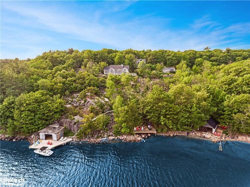 37 Maurys Run, Nobel, ON, P0G1G0 | Card Image