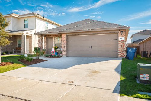 904 Corral St, Royse City, TX, 75189-2485 | Card Image