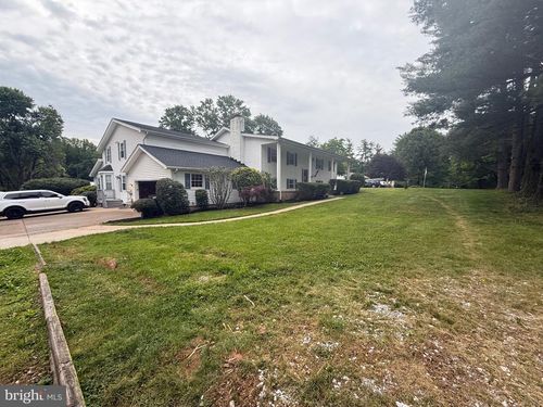 6802 Grays Mill Rd, Warrenton, VA, 20187-9282 | Card Image
