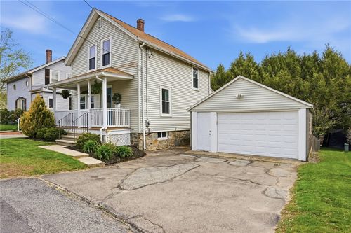 118 Bellevue Ave, North Smithfield, RI, 02896-7106 | Card Image