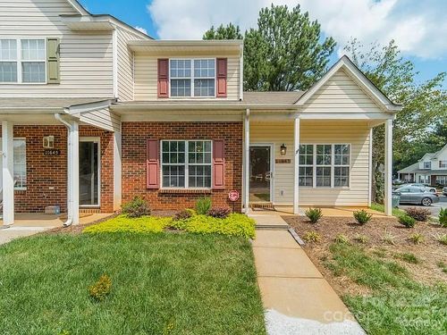 11649 Boxer Ln, Charlotte, NC, 28269-5103 | Card Image