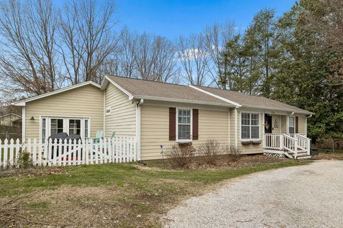 7114 White Oak Dr, Fairview, TN, 37062-7305 | Card Image