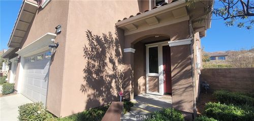 24098 Hillcrest Dr, Corona, CA, 92883-0899 | Card Image