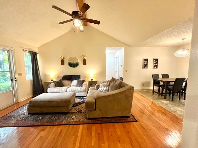 113 Guill Ln, House other with 3 bedrooms, 2 bathrooms and null parking in Cottontown TN | Image 4