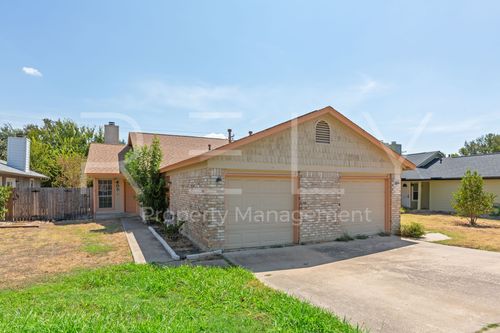 409 Greenlawn Blvd, Round Rock, TX, 78664-6013 | Card Image