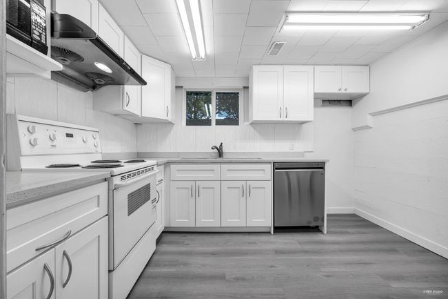 6407 Clinton St, House other with 6 bedrooms, 4 bathrooms and 5 parking in Burnaby BC | Image 20