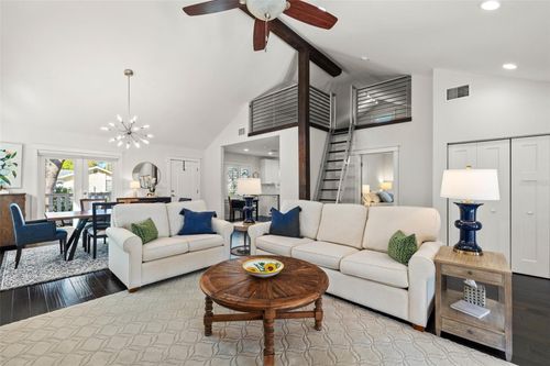 1205 13th St N, ST PETERSBURG, FL, 33705-1010 | Card Image