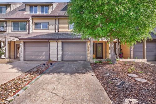3920 Whooping Crane Cir, Virginia Beach, VA, 23455-1556 | Card Image