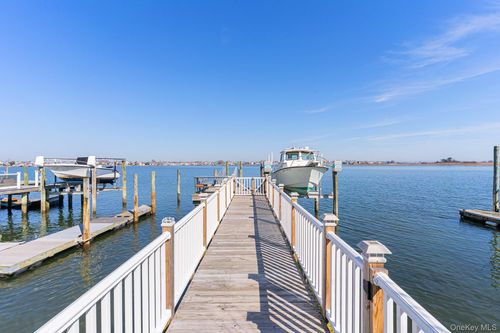 3433 Bay Front Pl, Baldwin, NY, 11510-5112 | Card Image
