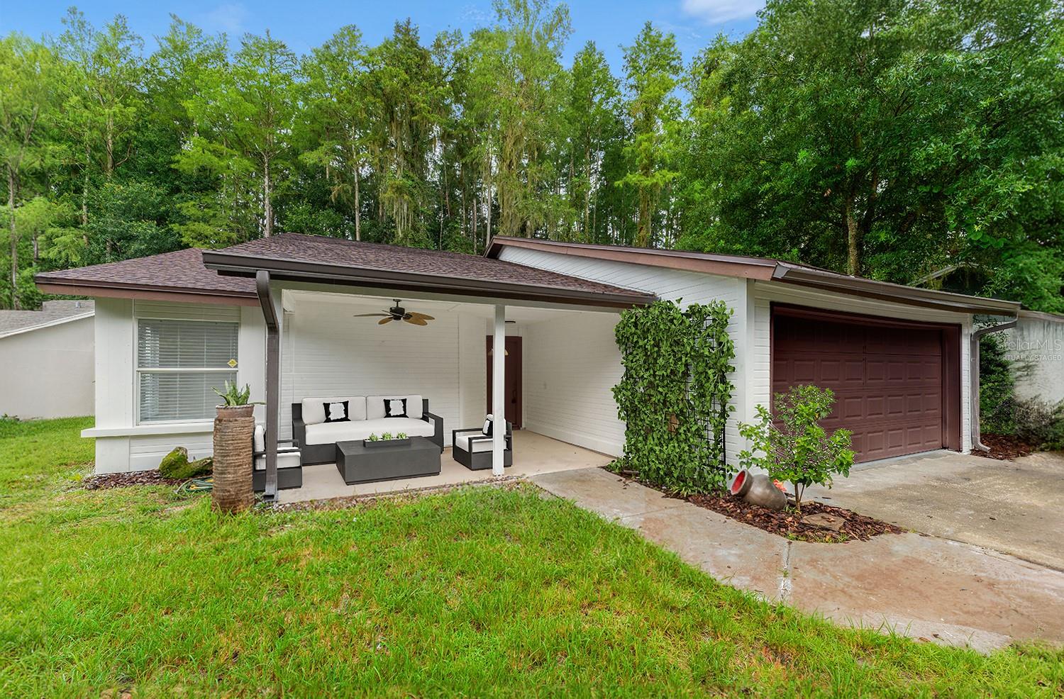 Foxwood Dr, Lutz, FL 33549