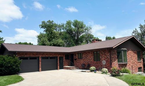 712 S Maltby Ave, Sutton, NE, 68979-2120 | Card Image