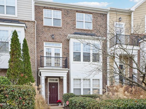 9238 Wooden Rd, Raleigh, NC, 27617-8200 | Card Image