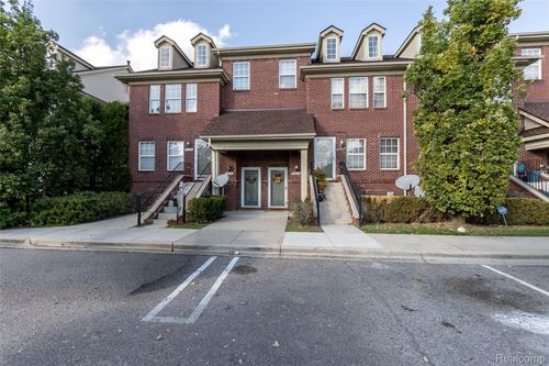 15626 Stone Crossing Dr, Southfield, MI, 48075-3682 | Card Image