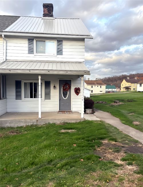 5 1st St, Star Junction, PA, 15482-1000 | Card Image