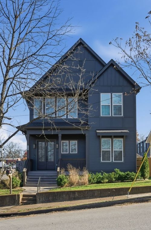 725 Hart Ave, Nashville, TN, 37206-3911 | Card Image