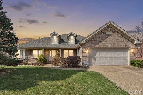 3201 Bear Tracks Dr, Wentzville, MO, 63385-3497 | Card Image