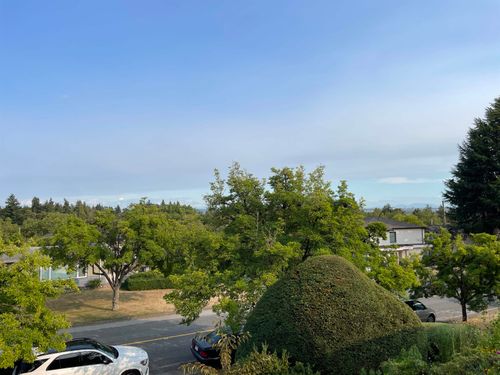 7621 Elliott St, Vancouver, BC, V5S2N8 | Card Image