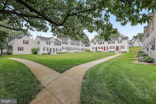 6950 Hawthorne St, LANDOVER, MD, 20785-3447 | Card Image