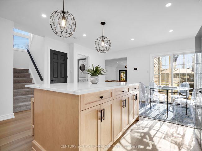 379 Front St, House other with 3 bedrooms, 4 bathrooms and 3 parking in Port Stanley ON | Image 15