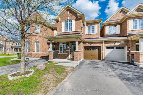17 Primo Rd, Brampton, ON, L7A0Z9 | Card Image