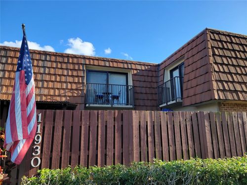 11930 Sw 11th Ct, Davie, FL, 33325-3862 | Card Image