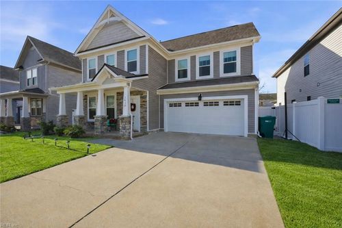 1415 Waltham Ln, Newport News, VA, 23608-7763 | Card Image