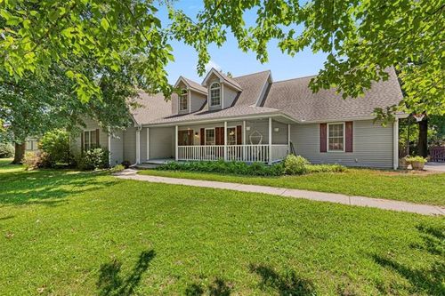 40 Hubbard Pl, Lathrop, MO, 64465-9572 | Card Image