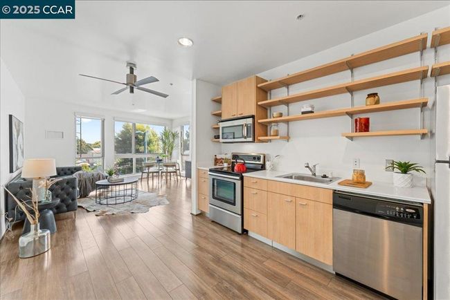Sunny & Spacious End Unit | Image 8
