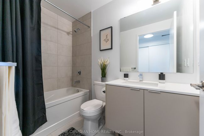 1511 - 8 Tippett Rd, Condo with 2 bedrooms, 2 bathrooms and null parking in Toronto ON | Image 8