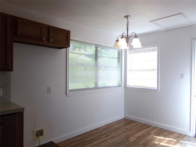 505 S Saint Andrews St, House other with 3 bedrooms, 2 bathrooms and 2 parking in Weimar TX | Image 4
