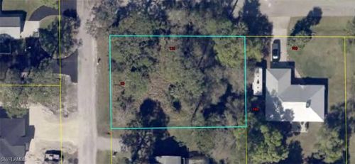1111 Woods Dr, Fort Denaud, FL, 33935-6602 | Card Image