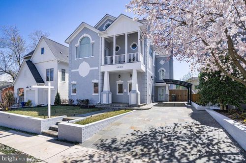 2808 1st Rd N, ARLINGTON, VA, 22201-1010 | Card Image
