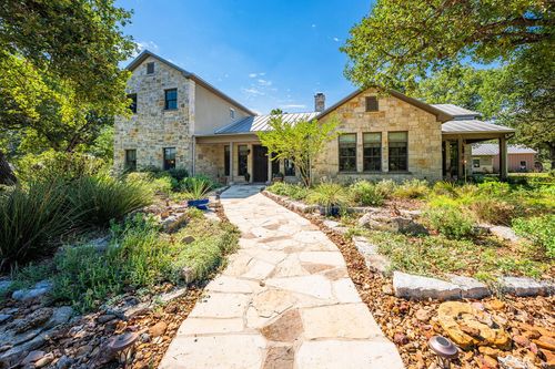 327 S Stag Trl, Fredericksburg, TX, 78624-5799 | Card Image