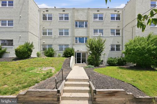 205-4810 Quarles St Ne, WASHINGTON, DC, 20019-3965 | Card Image