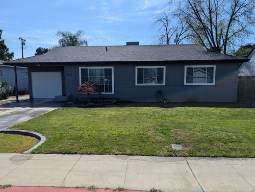 2627 W Tulare, Visalia, CA, 93277 | Card Image