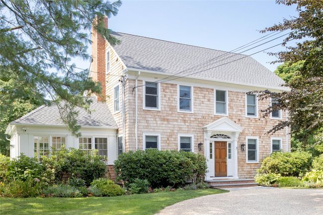945 New Suffolk Ave, House other with 4 bedrooms, 4 bathrooms and null parking in Mattituck NY | Image 36