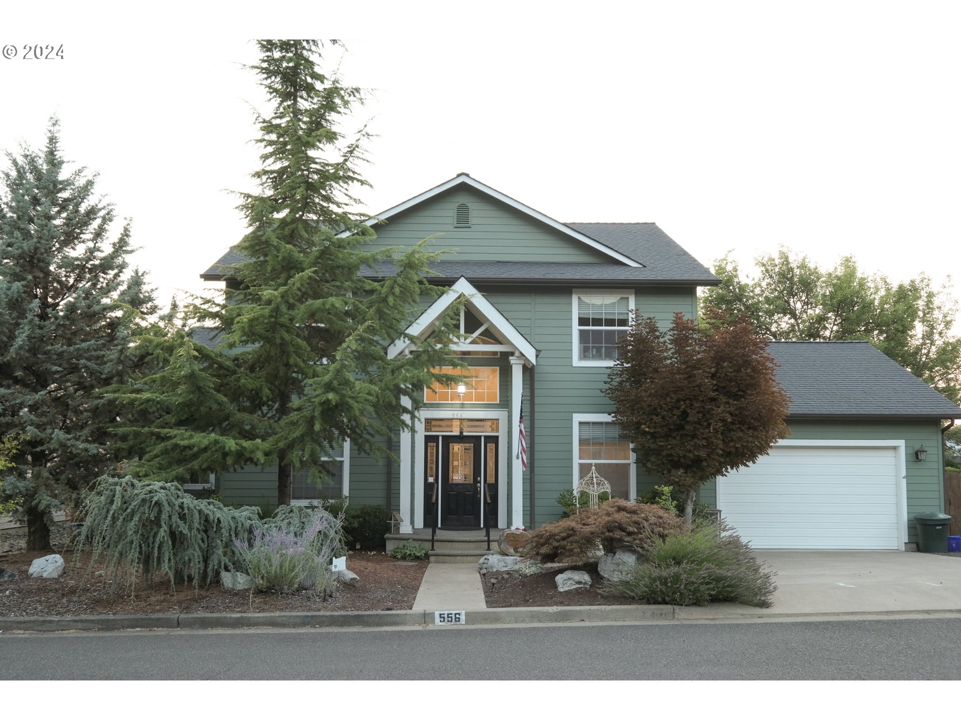 View Dr, Winchester, OR 97495