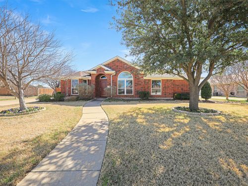 110 Berkshire Dr, Murphy, TX, 75094-4213 | Card Image