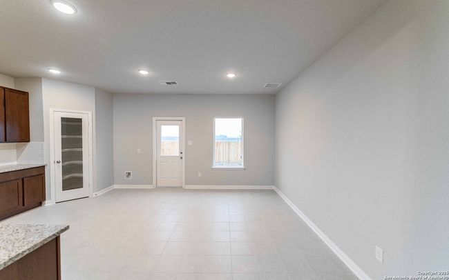 308 Angus Dr, House other with 4 bedrooms, 3 bathrooms and null parking in Seguin TX | Image 7