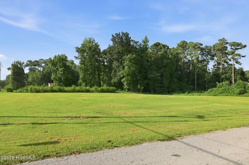 195 S Creek Dr, Jacksonville, NC, 28540-9699 | Card Image