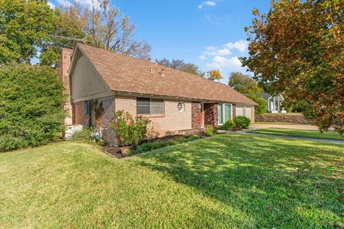 6112 Waco Way, Fort Worth, TX, 76133-3502 | Card Image