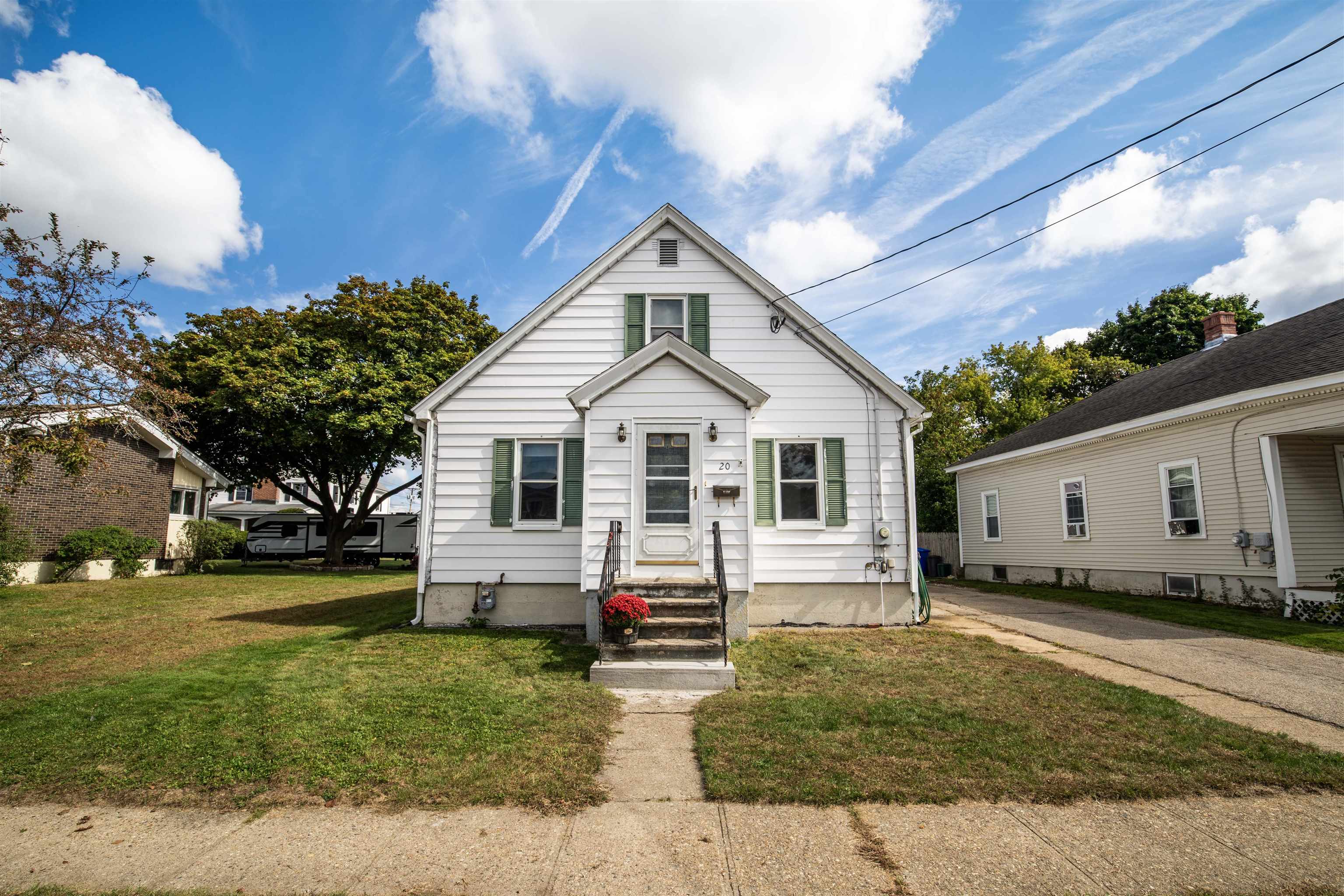 Waterman St, Manchester, NH 03103