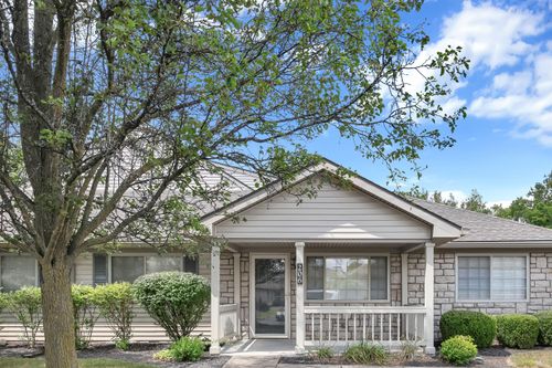 206 Pioneer Cir, Pickerington, OH, 43147-7830 | Card Image