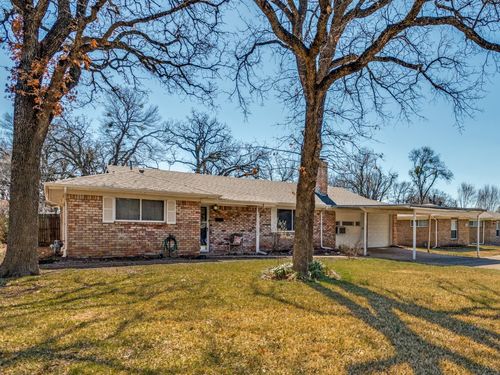 502 Martin Ln, Euless, TX, 76040-4734 | Card Image