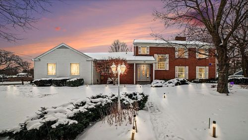 1054 E Maple St, Mount Pleasant, MI, 48858-2833 | Card Image
